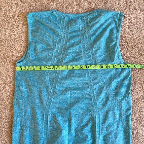 Athleta tank - Picture 3 of 4